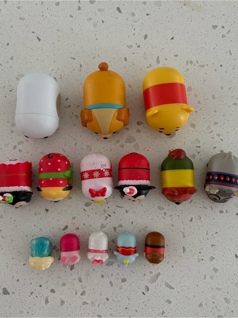 Disney Tsum Tsum Mini Figure Lot - Multicolor Cute Stackables - Picture 3 of 3